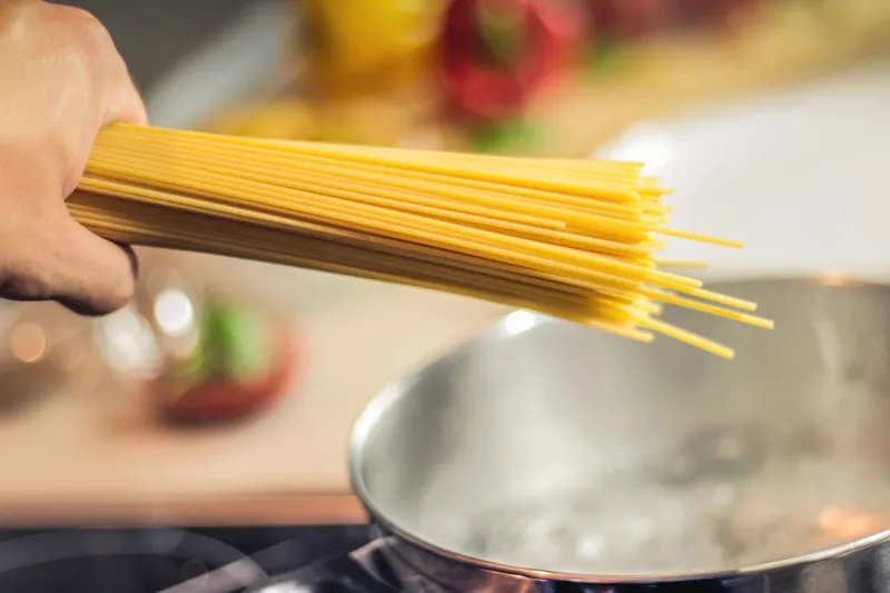 The Starchy, Silky Secret Hiding in Your Pasta Pot — And Why You Should Never Drain It Away